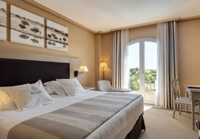 Relax y confort en HOTEL BARCELÓ MONTECASTILLO GOLF 5*. La mayor comodidad con nuestra oferta en Cadiz